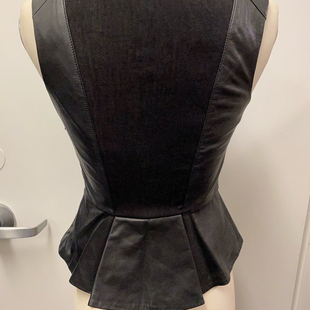 ROBERT RODRIGUEZ SLEEVELESS V NECK PEPLUM LEATHER TOP - Picture 4 of 8